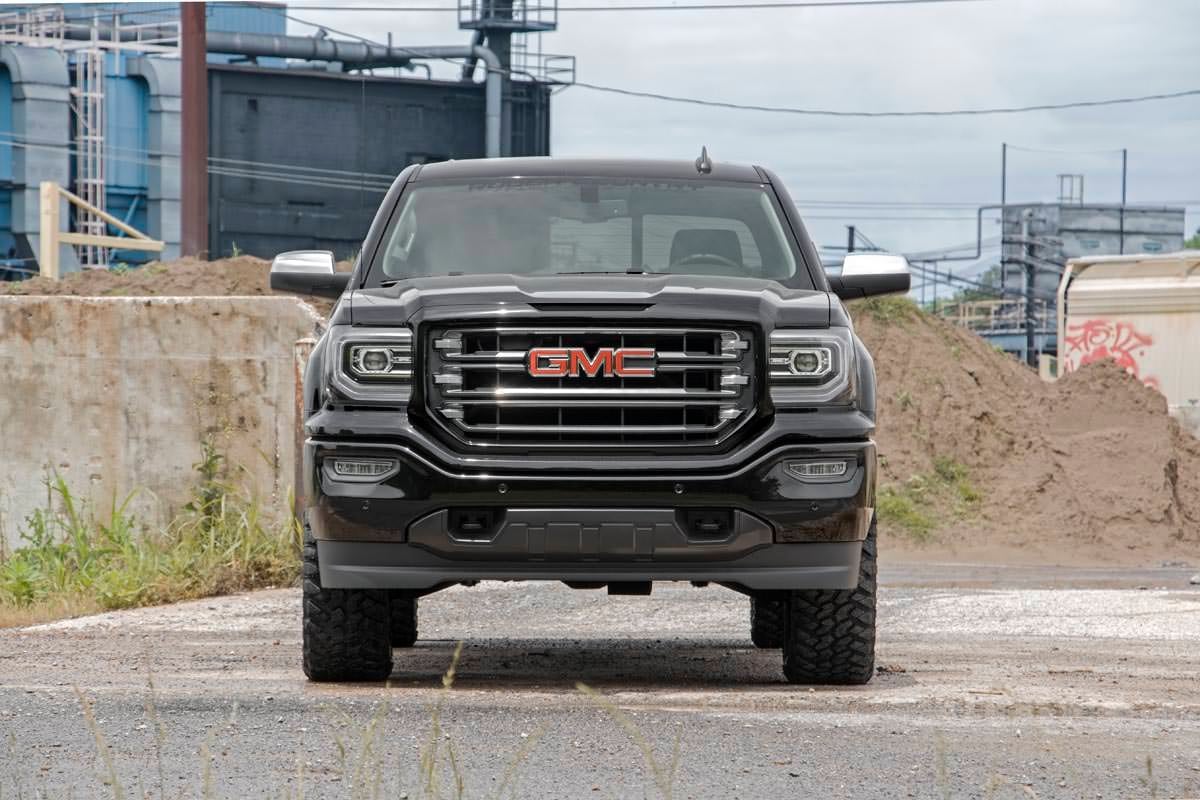 GMC Sierra 1500 Suspension Lift Kit - Rough Country - 3.5 Inch Lift Kit | Forged UCA | N3 Strut - '14-'16